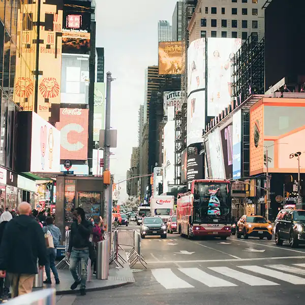 企业自助建站系统,自适应多终端网站建站